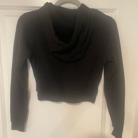Guess Women's Black Cropped Hoodie - Picture 5 of 5